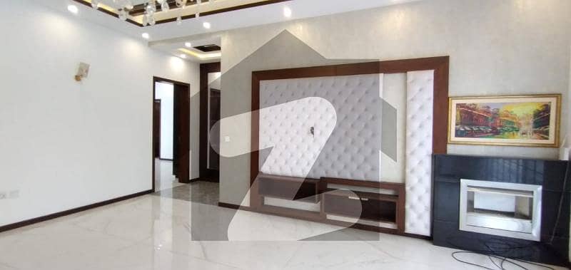 KANAL FULL HOUSE NEAR TO MARKET KANAL FULL HOUSE NEAR TO MARKET