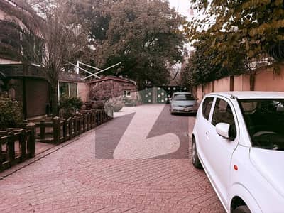 Beautiful House For Rent In F7