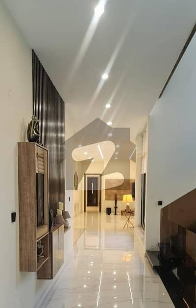 F-7 INVESTORS PRICE BUNGALOWS FOR SALE PRIME LOCATION ONLY SERIOUS BUYER CONTACT PLZ