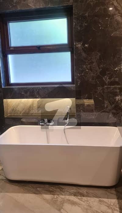 ایف ۔ 7/2 ایف ۔ 7,اسلام آباد میں 7 کمروں کا 2 کنال مکان 50.0 کروڑ میں برائے فروخت۔