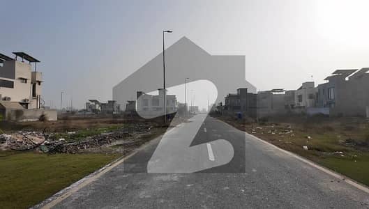 Z BLOCK NEAR TO THIS 130 PLOT FOR SALE