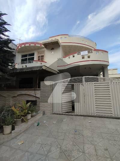 10 Marla Ground Portion For Rent In G13