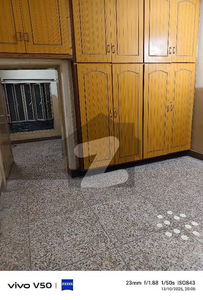 آئی ۔ 10/1 آئی ۔ 10,اسلام آباد میں 3 کمروں کا 4 مرلہ بالائی پورشن 42.0 ہزار میں کرایہ پر دستیاب ہے۔