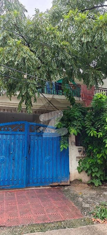 آئی ۔ 10/4 آئی ۔ 10,اسلام آباد میں 4 کمروں کا 5 مرلہ مکان 3.3 کروڑ میں برائے فروخت۔