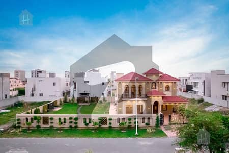 ڈی ایچ اے فیز 7 ڈیفنس (ڈی ایچ اے),لاہور میں 6 کمروں کا 2 کنال مکان 16.0 کروڑ میں برائے فروخت۔