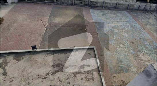 آئی ۔ 9 اسلام آباد میں 5 کنال کمرشل پلاٹ 36.0 کروڑ میں برائے فروخت۔