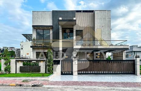 بحریہ گرینز۔ اوورسیز انکلیو - سیکٹر 5 بحریہ گرینز۔ اوورسیز انکلیو,بحریہ ٹاؤن فیز 8,بحریہ ٹاؤن راولپنڈی,راولپنڈی میں 6 کمروں کا 1 کنال مکان 11.5 کروڑ میں برائے فروخت۔