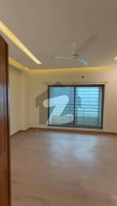 Ground Floor 3 Bed Room Apartments For Sale in Askari 11 Lahore