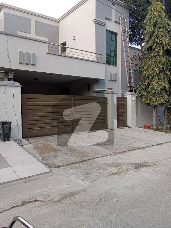 10 MARLA 3 BEDROOM HOUSE AVAILABLE FOR RENT 10 MARLA 3 BEDROOM HOUSE AVAILABLE FOR RENT