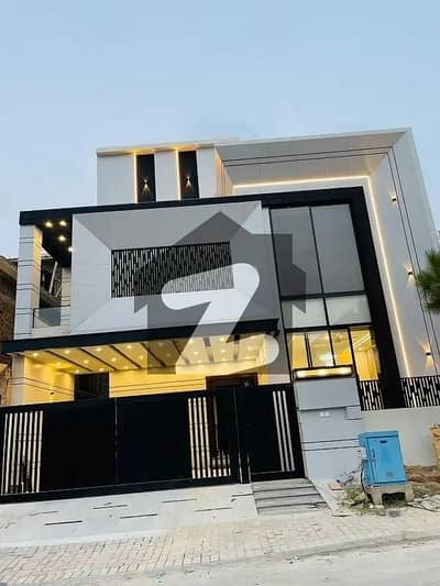 ٹاپ سٹی 1 - بلاک ڈی ٹاپ سٹی 1,اسلام آباد میں 5 کمروں کا 10 مرلہ مکان 4.9 کروڑ میں برائے فروخت۔