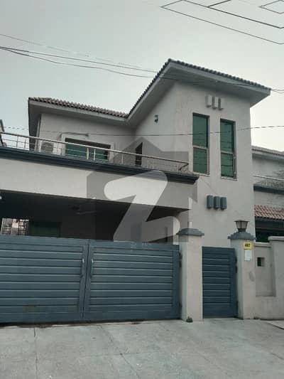 3 Bed Room House Available For Sale in Askari 11 Lahore