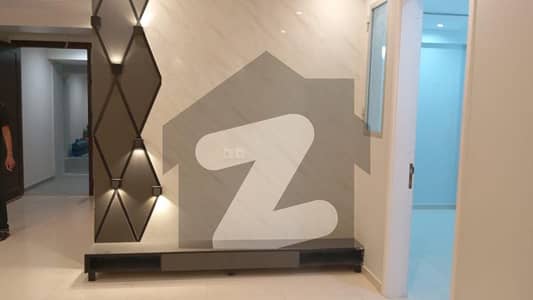 3 BED LOUNGE FLAT FOR RENT IN LUCKY ONE APARTMENT