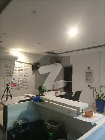 ڈی ایچ اے فیز 2 - بلاک ٹی فیز 2,ڈیفنس (ڈی ایچ اے),لاہور میں 4 مرلہ Studio دفتر 75.0 ہزار میں کرایہ پر دستیاب ہے۔