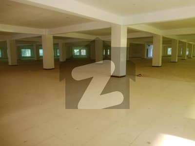 آئی ۔ 10 اسلام آباد میں 3 کنال گودام 16.5 لاکھ میں کرایہ پر دستیاب ہے۔