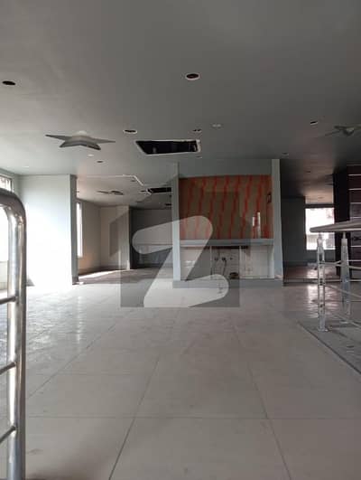 ایف ۔ 7 اسلام آباد میں 2 کنال عمارت 99.0 لاکھ میں کرایہ پر دستیاب ہے۔