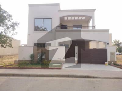 بحریہ ٹاؤن - پریسنٹ 1 بحریہ ٹاؤن کراچی,کراچی میں 5 کمروں کا 11 مرلہ مکان 3.25 کروڑ میں برائے فروخت۔