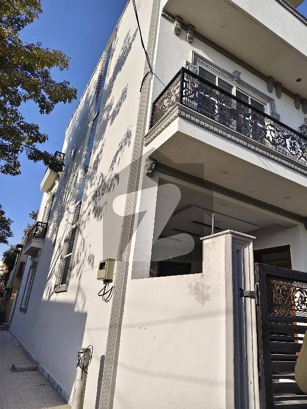 آئی ۔ 9/1 آئی ۔ 9,اسلام آباد میں 5 کمروں کا 6 مرلہ مکان 5.5 کروڑ میں برائے فروخت۔ آئی ۔ 9/1 آئی ۔ 9,اسلام آباد میں 5 کمروں کا 6 مرلہ مکان 5.5 کروڑ میں برائے فروخت۔