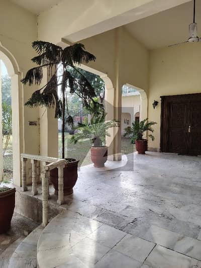 8 Kanal Bangalow For Sale