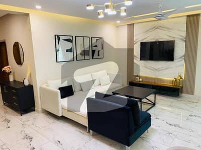 10 MARLA 3 BEDROOM APARTMENT FULLY FURNISED AVALABLE FOR RENT