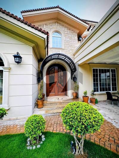 Beautiful ultra-Luxury Brand New 2 Kanal House for Rent in F-10 Prime & Peaceful Location,9 bedrooms