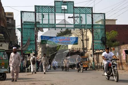 انارکلی لاہور میں 4 مرلہ عمارت 13.0 کروڑ میں برائے فروخت۔