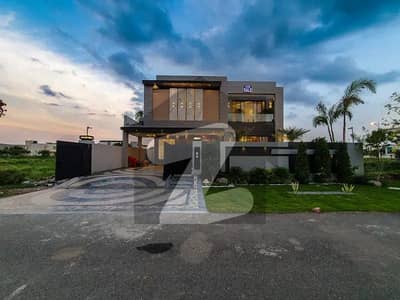 ڈی ایچ اے فیز 6 - بلاک کے فیز 6,ڈیفنس (ڈی ایچ اے),لاہور میں 5 کمروں کا 1 کنال مکان 9.4 کروڑ میں برائے فروخت۔