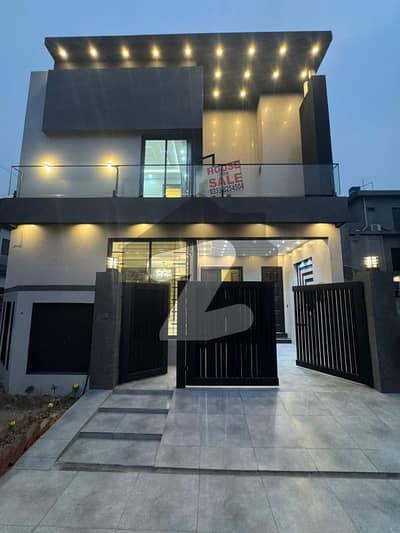 پارک ویو سٹی لاہور میں 4 کمروں کا 5 مرلہ مکان 2.3 کروڑ میں برائے فروخت۔