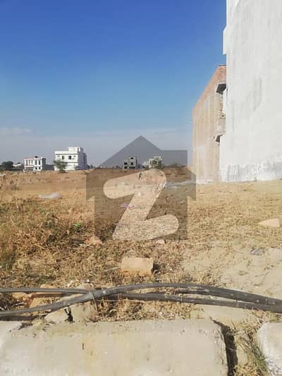 جناح گارڈنز فیز 1 جناح گارڈنز,ایف ای سی ایچ ایس,اسلام آباد میں 5 مرلہ رہائشی پلاٹ 95.0 لاکھ میں برائے فروخت۔