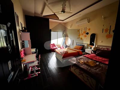 ائیر لائن ہاؤسنگ سوسائٹی لاہور میں 2 کمروں کا 1 کنال بالائی پورشن 1.2 لاکھ میں کرایہ پر دستیاب ہے۔