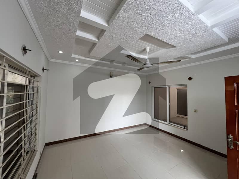 8 Marla Beautiful Location Ground Plus Besment For Rent 8 Marla Beautiful Location Ground Plus Besment For Rent