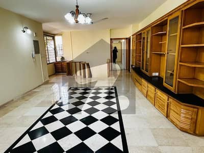 F-8 Renovated 04 Bedroom COMPACT House With Beautiful Garden