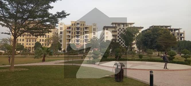 LUXURY APARTMENT AVAILABLE FOR RENT ON PRIME LOCATION FACING PARK VIEW