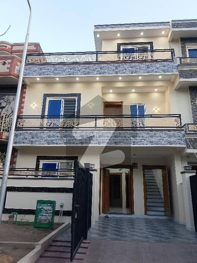 جی ۔ 13 اسلام آباد میں 4 کمروں کا 4 مرلہ مکان 4.1 کروڑ میں برائے فروخت۔