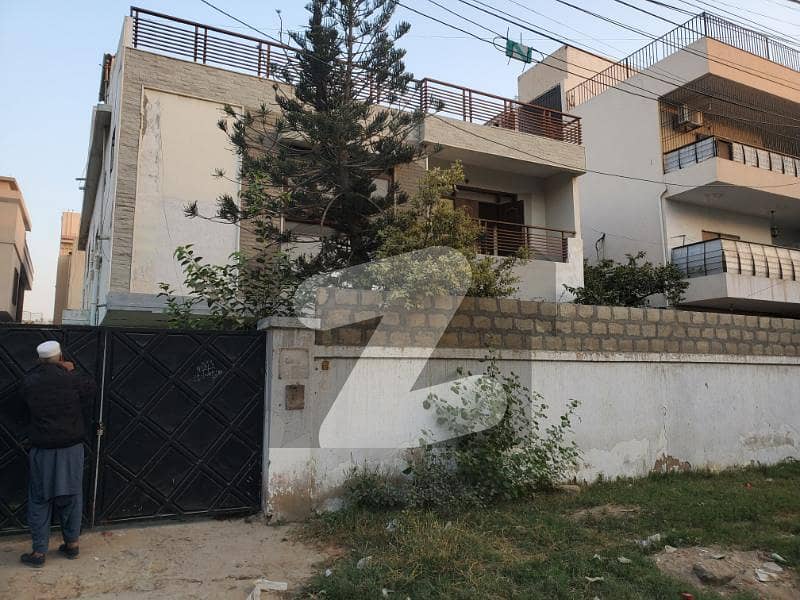 پی ای سی ایچ ایس جمشید ٹاؤن,کراچی میں 6 کمروں کا 16 مرلہ مکان 13.5 کروڑ میں برائے فروخت۔ پی ای سی ایچ ایس جمشید ٹاؤن,کراچی میں 6 کمروں کا 16 مرلہ مکان 13.5 کروڑ میں برائے فروخت۔