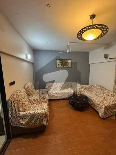 گلستانِِ جوہر ۔ بلاک 10 گلستانِ جوہر,کراچی میں 3 کمروں کا 8 مرلہ فلیٹ 2.0 کروڑ میں برائے فروخت۔