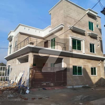 brand new leash house