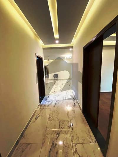 10 Marla Apartment For Sale 5th Floor, Askari 11 Sector D