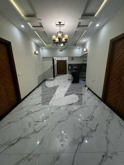 کشمیر روڈ کراچی میں 3 کمروں کا 8 مرلہ فلیٹ 3.15 کروڑ میں برائے فروخت۔