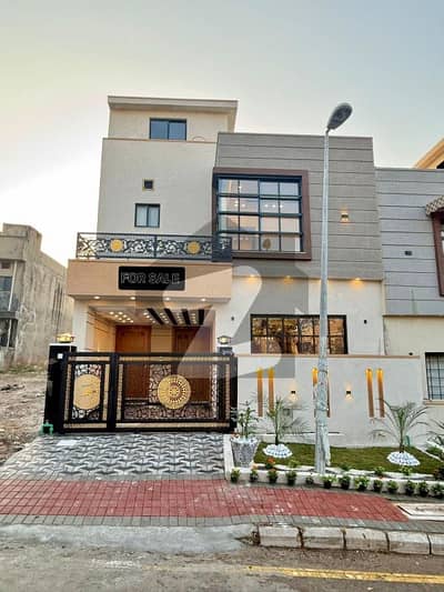 Brand New Designer House 5 Marla Double Unite