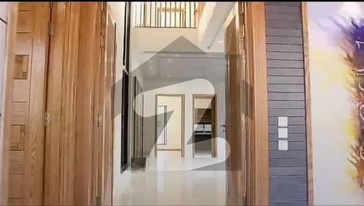 واپڈا سٹی ۔ بلاک ایم واپڈا سٹی,فیصل آباد میں 4 کمروں کا 10 مرلہ مکان 4.15 کروڑ میں برائے فروخت۔