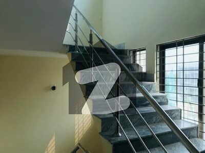 ڈی ۔ 12 اسلام آباد میں 3 کمروں کا 10 مرلہ بالائی پورشن 1.1 لاکھ میں کرایہ پر دستیاب ہے۔ ڈی ۔ 12 اسلام آباد میں 3 کمروں کا 10 مرلہ بالائی پورشن 1.1 لاکھ میں کرایہ پر دستیاب ہے۔