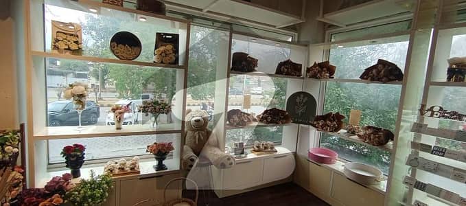 ایف ۔ 6 مرکز ایف ۔ 6,اسلام آباد میں 1 مرلہ دکان 3.0 لاکھ میں کرایہ پر دستیاب ہے۔