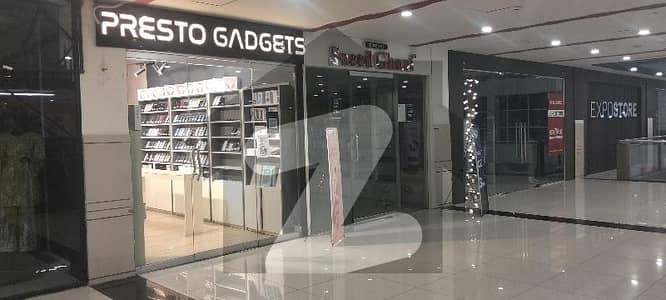 SHOP AVAILABLE FOR RENT