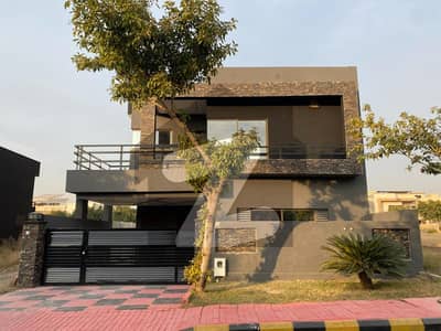 INVESTOR RATE 10 MARLA LOW COST HOUSE FOR SALE