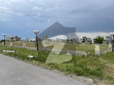 سی بی آر ٹاؤن فیز 1 سی بی آر ٹاؤن,اسلام آباد میں 8 مرلہ رہائشی پلاٹ 1.02 کروڑ میں برائے فروخت۔