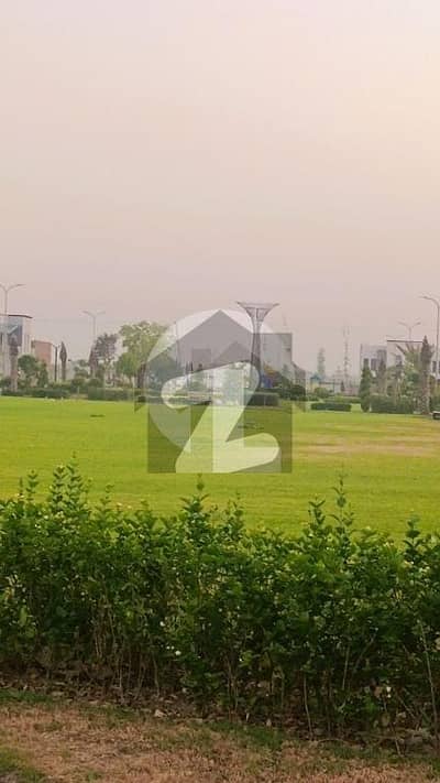 Corner Park Facing Plot For Sale - Oasis One 3.5 Marla Plot For Sale