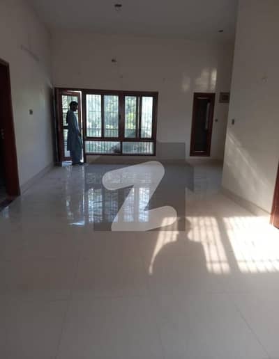 Portion For Rent - Gulshan E Iqbal Block 7 - 750 Sq Yards - 4 Bed Dd