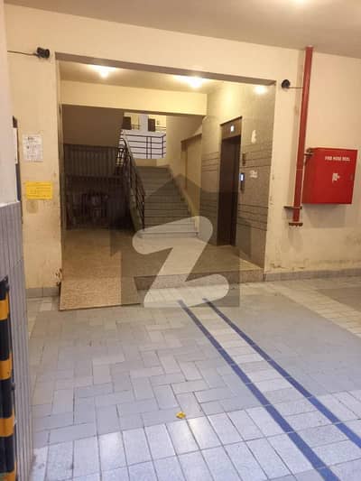 صائمہ جناح ایونیو ملیر,کراچی میں 3 کمروں کا 10 مرلہ فلیٹ 3.1 کروڑ میں برائے فروخت۔ صائمہ جناح ایونیو ملیر,کراچی میں 3 کمروں کا 10 مرلہ فلیٹ 3.1 کروڑ میں برائے فروخت۔