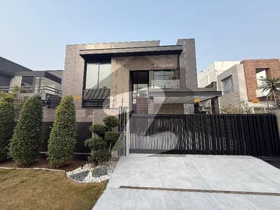 آئی ای پی انجنیئرز ٹاؤن ۔ سیکٹر اے آئی ای پی انجینئرز ٹاؤن,لاہور میں 6 کمروں کا 1 کنال مکان 5.9 کروڑ میں برائے فروخت۔