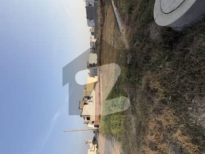 1 Kanal Corner Plot Is Available For Sale